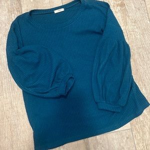 Balloon sleeve waffle knit shirt